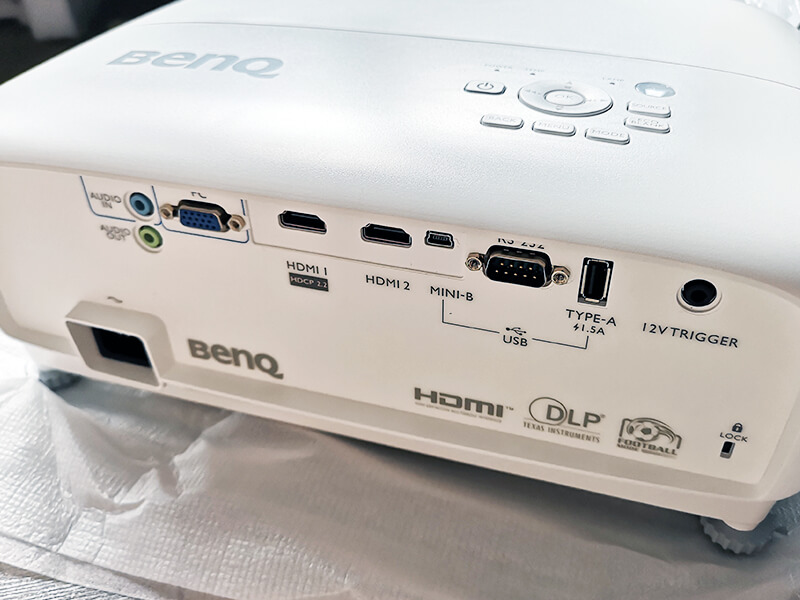 TK800M - Ports