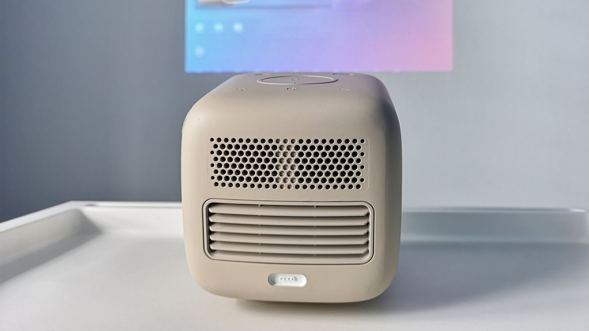 Amazon.com: BenQ GS2 Wireless Mini Portable Projector for
