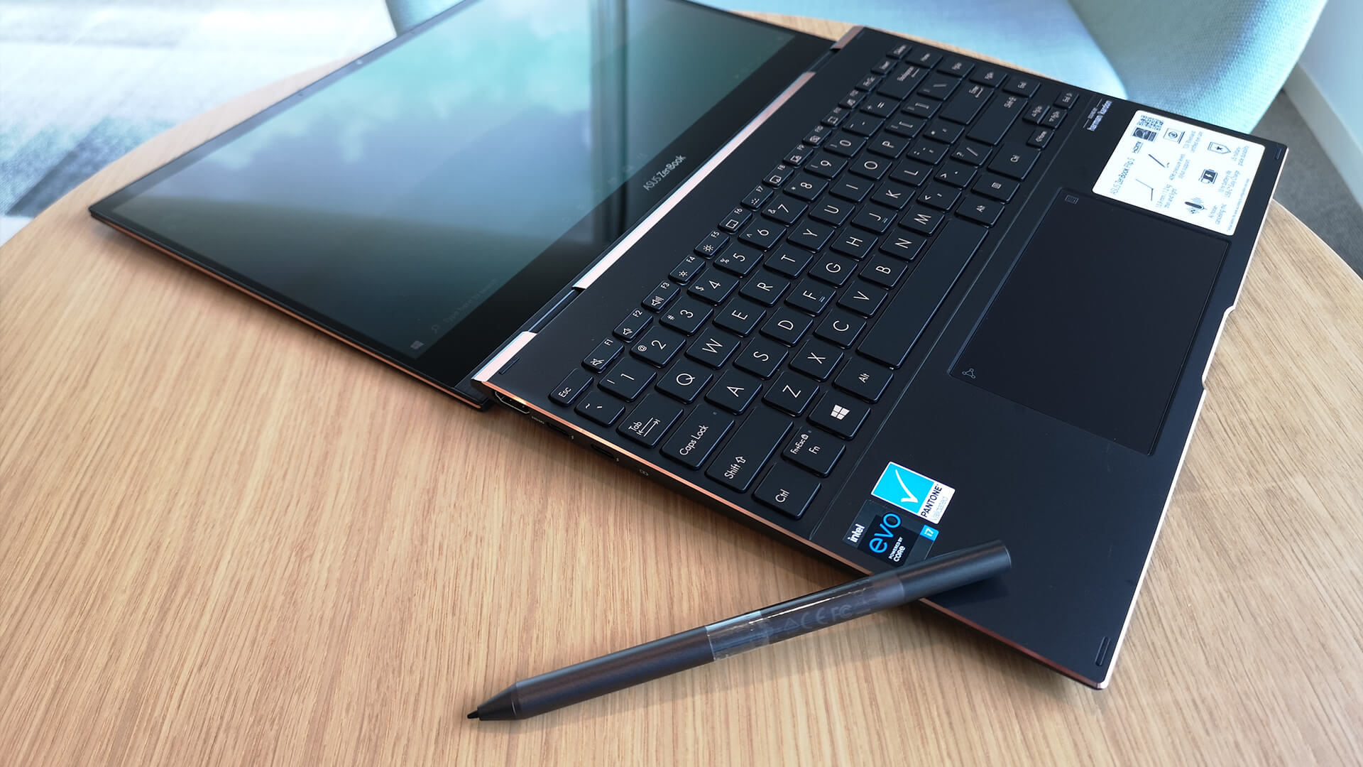 ASUS ZenBook Flip S: A premium convertible notebook with Intel's latest ...