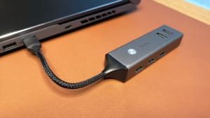 Baseus Cube HUB Adapter: Simple and sleek 5-port USB hub Baseus Cube HUB Adapter - 1