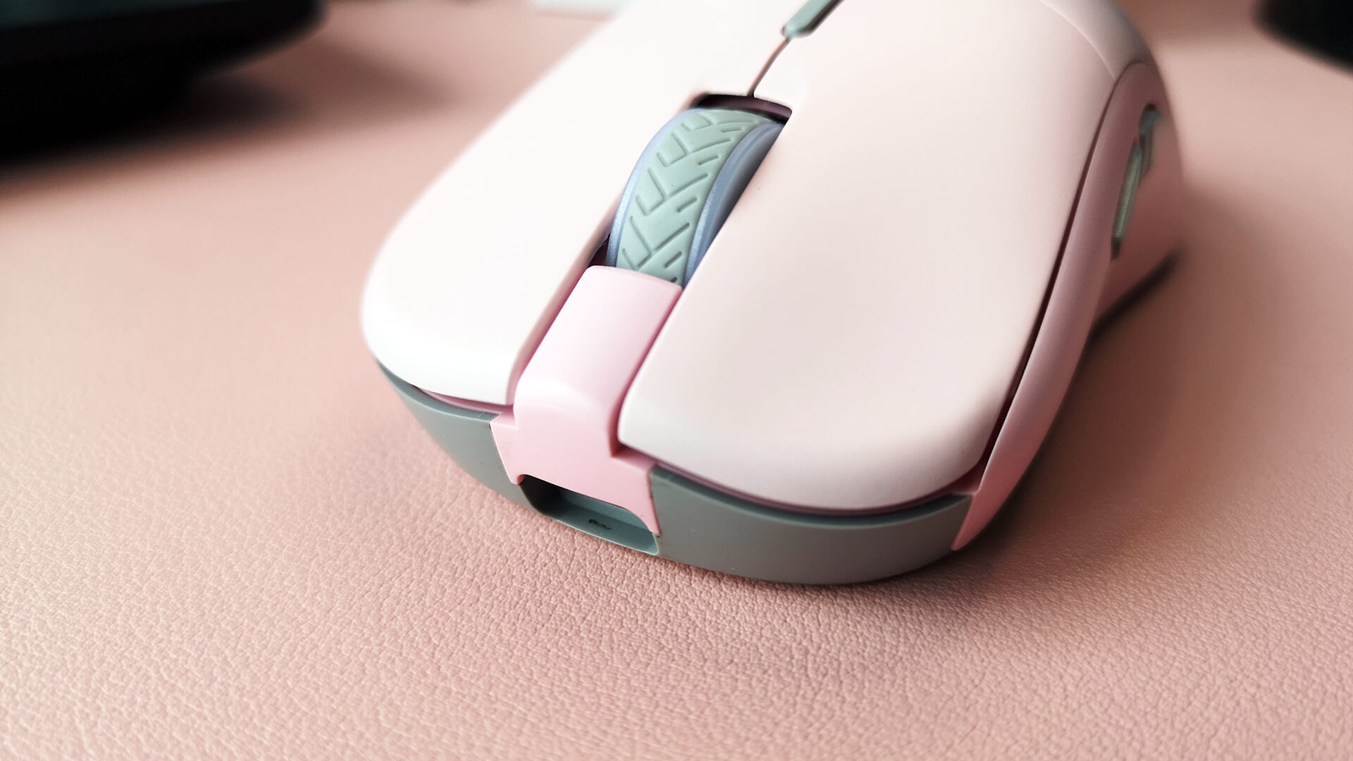 Fantech HELIOS XD3: Wireless RGB gaming mouse - Tech Edition