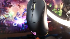 Fantech HELIOS UX3: Minimalist, hyper-light eSports mice Fantech HELIOS UX3 Minimalist, hyper-light eSports mice