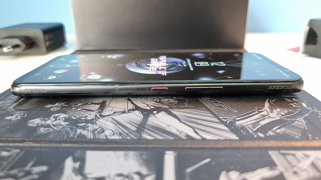 ROG Phone 5 - 11