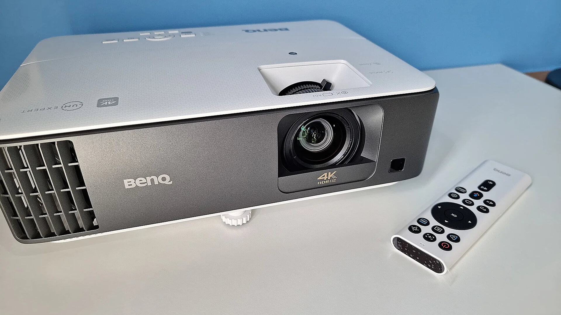 BenQ TK700STi 4K Gaming projector with lowest input lag Tech Edt