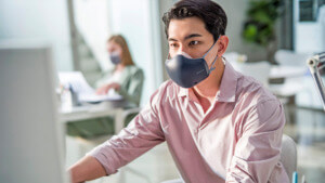 LG’s upgraded PuriCare wearable air purifier brings better breathing experience LG’s upgraded PuriCare wearable air purifier brings better breathing experience