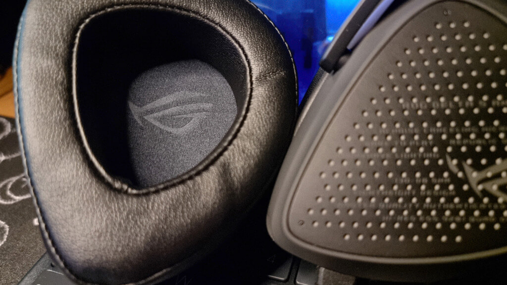ROG Delta S Animate - 4