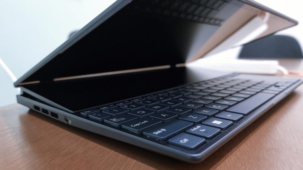 ASUS Zenbook Pro 14 Duo OLED UX8402Z - 4