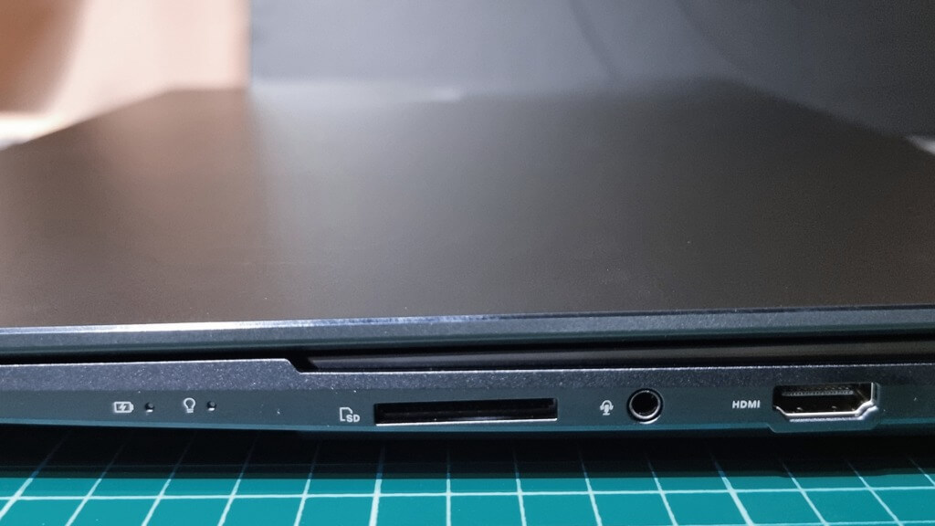 UX7602 - 9