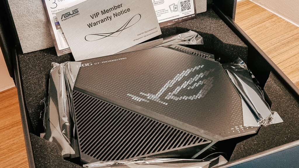 ASUS ROG Rapture GT-AX11000 Pro gaming router The ultimate solution for uninterrupted gaming - 2