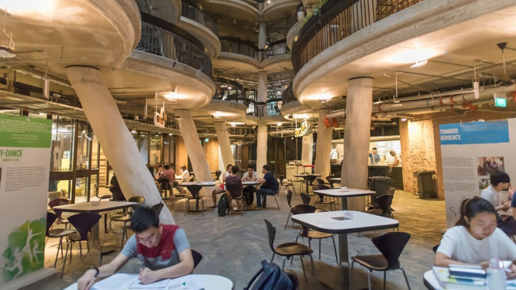 The technological tides changing Singapore’s workforce - 1