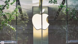 Apple pours US$1 billion into boosting AI and revamping Siri Apple pours US$1 billion into boosting AI and revamping Siri