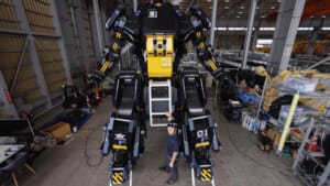 Tokyo start-up unveils the colossal ARCHAX robot Tokyo start-up unveils the colossal Archax robot