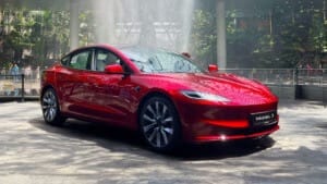 Updated Tesla Model 3 is now in Singapore with two driving variants Updated Tesla Model 3 is now in Singapore with two driving variants