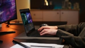 LG gram Pro boasts ultra-slim, lightweight design and powerful performance with AI LG gram Pro boasts ultra-slim, lightweight design and powerful performance with AI