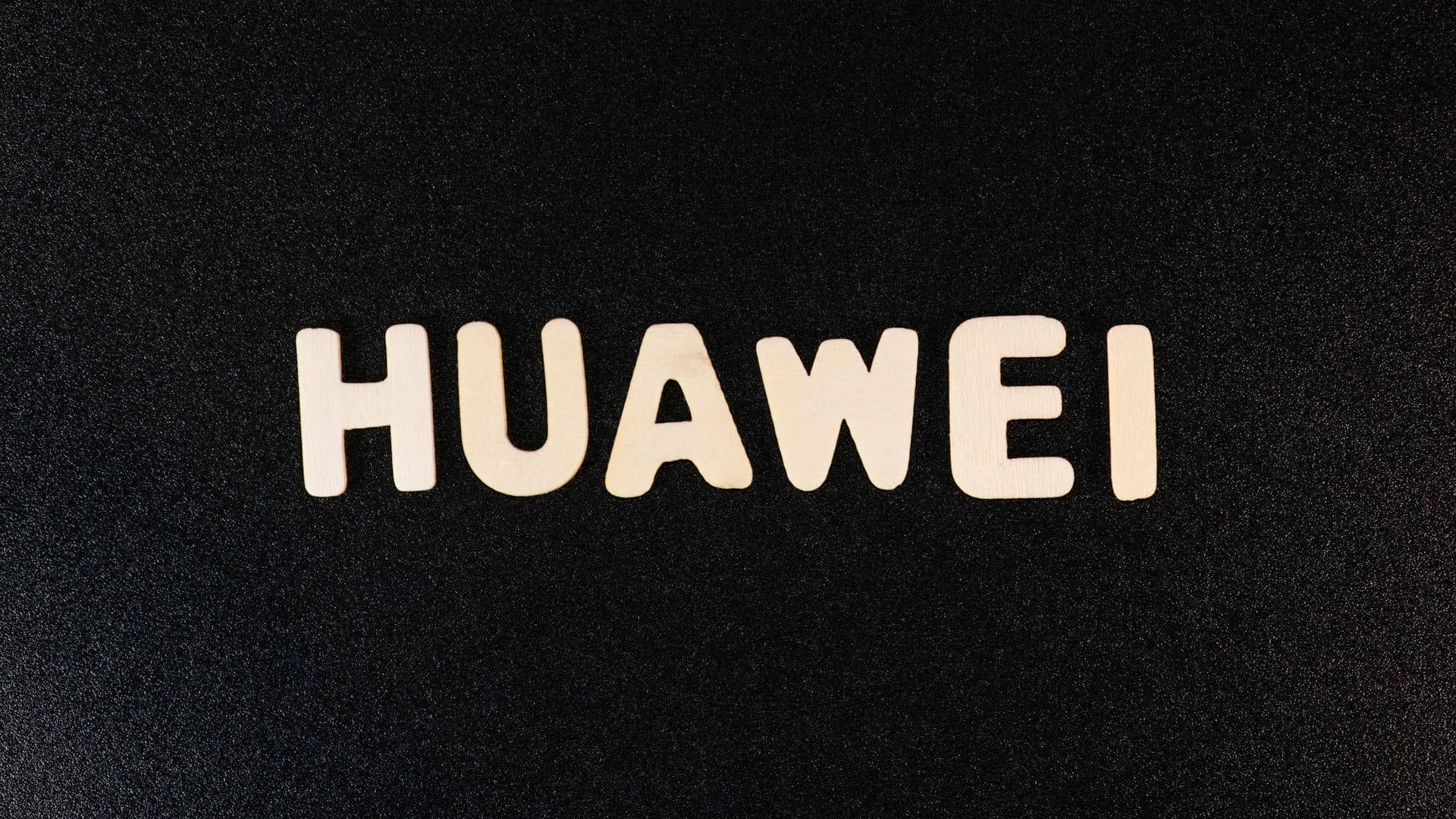 Huawei's bold move in the AI chip sector challenges Nvidia amidst US export restrictions
