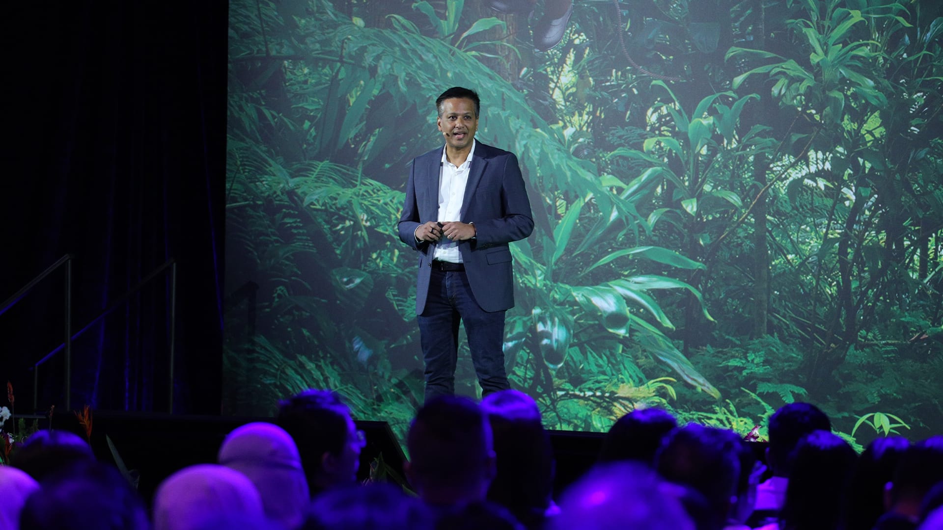 Salesforce research reveals fears among Singapore workers over AI control and trust issues