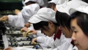 Apple aims to cut iPhone assembly workers by 50% Apple aims to cut iPhone assembly workers by 50%