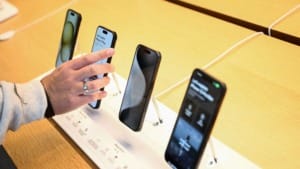 Apple cuts iPhone 16 orders by 10 million units due to low demand Apple cuts iPhone 16 orders by 10 million units due to low demand