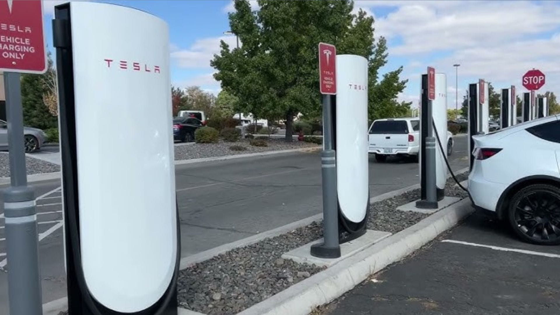 Tesla's new 500kW V4 Superchargers to launch next year