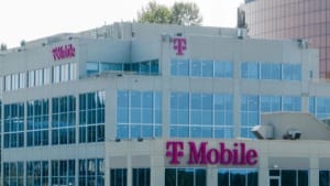 T-Mobile launches Internet Backup plans amid massive service outage T-Mobile launches Internet Backup plans amid massive service outage
