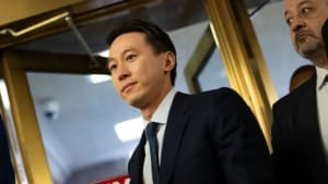 TikTok CEO meets Trump as platform fights US ban TikTok CEO meets Trump as platform fights US ban