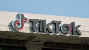 TikTok services were restored in the US after a brief shutdown TikTok services were restored in the US after a brief shutdown