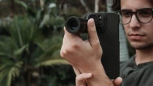 Sandmarc launches 10x optical zoom lens for iPhones, leaving Android users amused Sandmarc launches 10x optical zoom lens for iPhones, leaving Android users amused