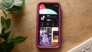 Senators urge Trump to work with Congress on TikTok crisis Senators urge Trump to work with Congress on TikTok crisis