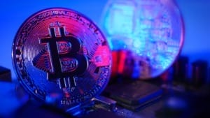 Trump proposes US crypto reserve, raising concerns over economic impact Trump proposes US crypto reserve, raising concerns over economic impact