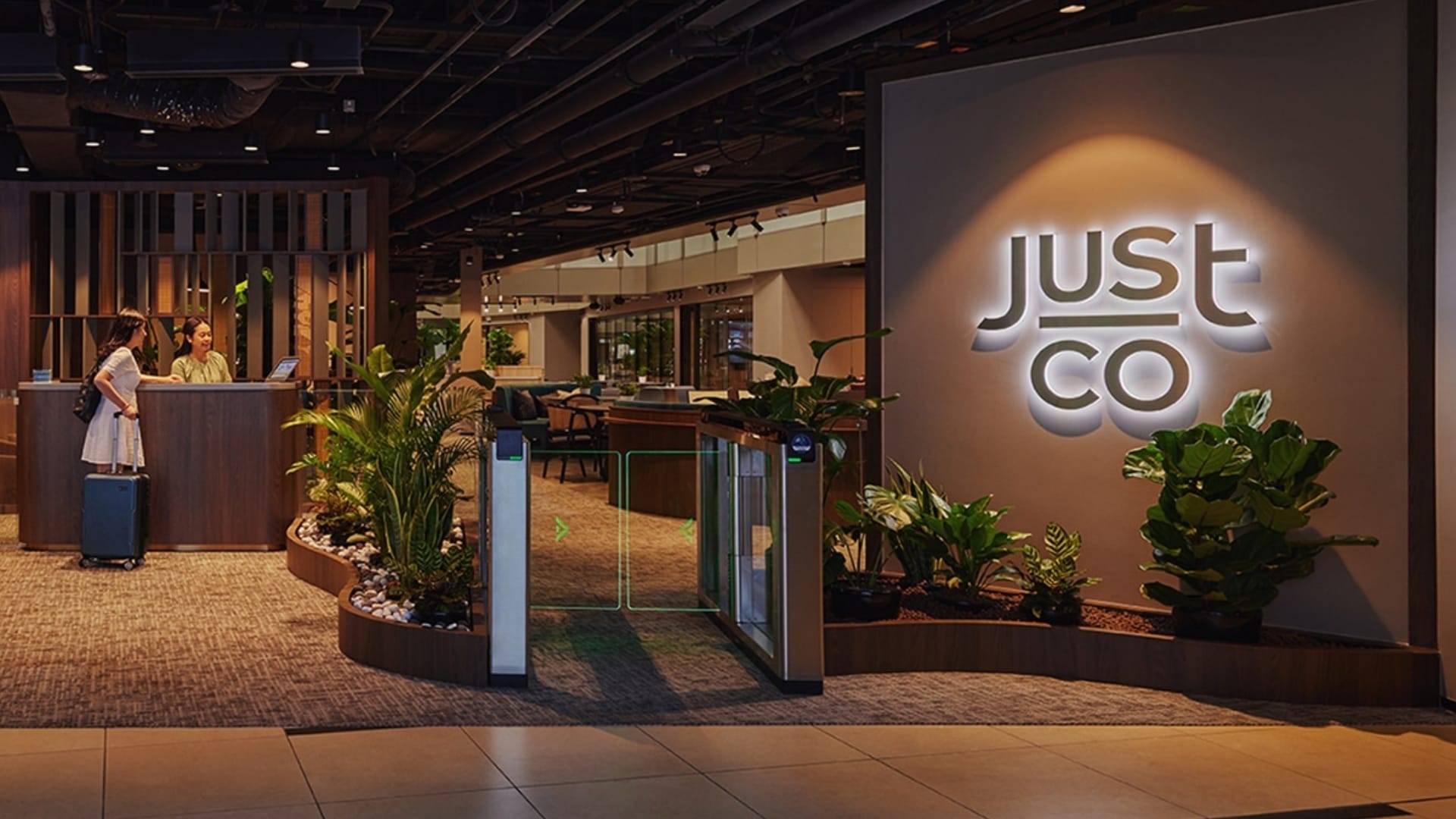 ASUS and JustCo introduce experience zones for business travellers and professionals in Singapore