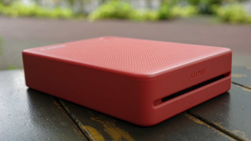 Canon SELPHY QX20 review- A portable printer that brings memories to life - 2