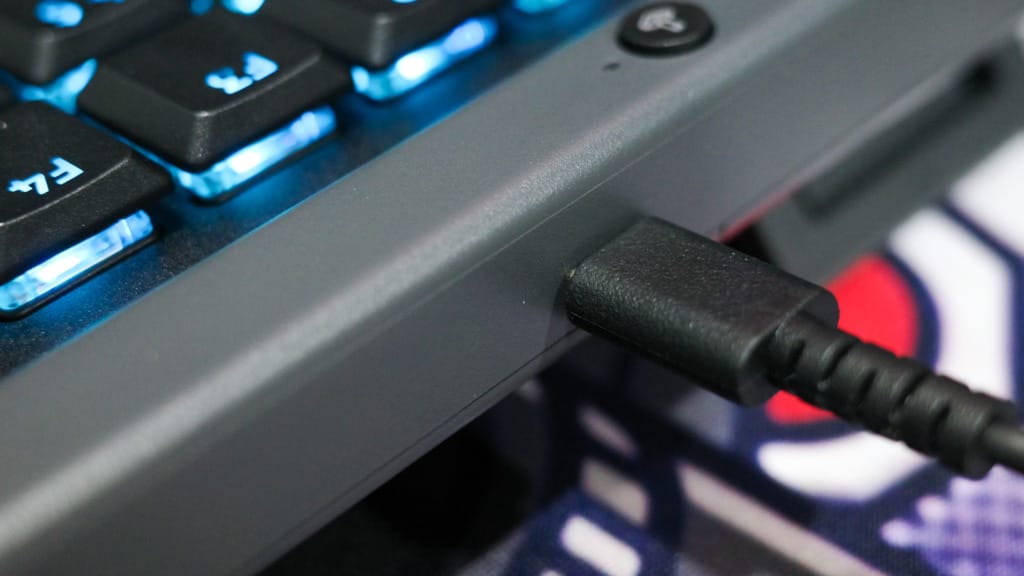 Logitech G515 Lightspeed TKL review- Slim design and top performance without breaking the bank - 6