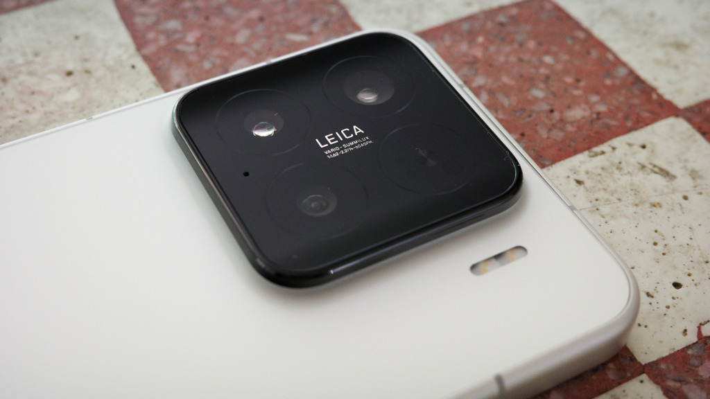 Xiaomi 15 review- The compact powerhouse with Leica optics and AI-enhanced photography - 1