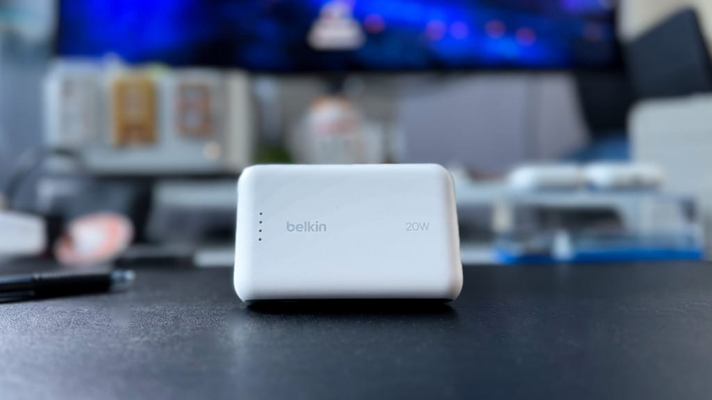 Power Bank 10K with Integrated Cable review Compact fast charging for life on the move - 1