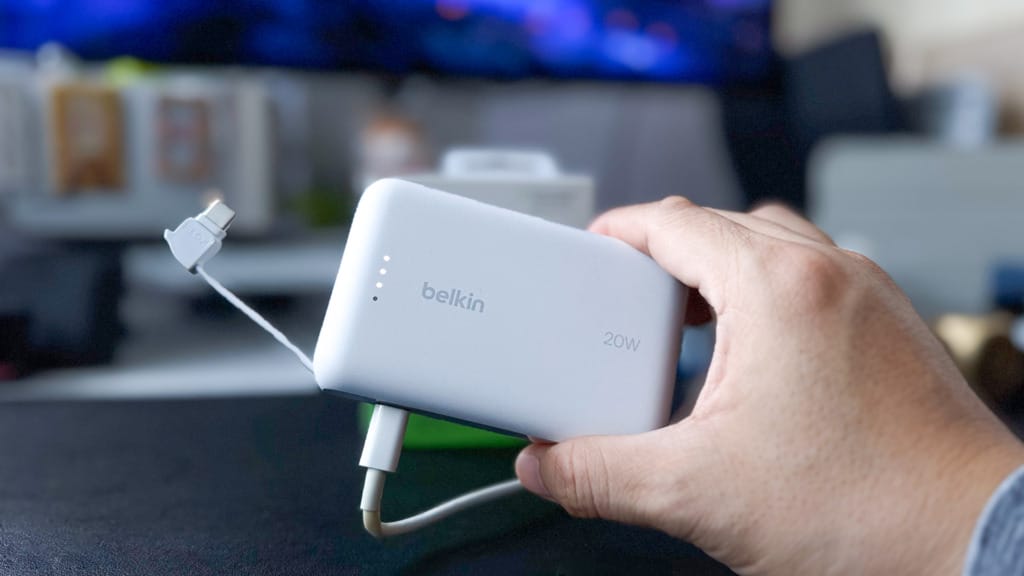 Power Bank 10K with Integrated Cable review Compact fast charging for life on the move - 2