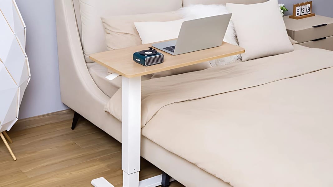 Squirrey Height Adjustable Mobile Desk review A sleek, mobile desk for small spaces
