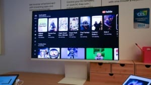 Samsung opens preorders for new flagship M9 smart monitor Samsung opens preorders for new flagship M9 smart monitor