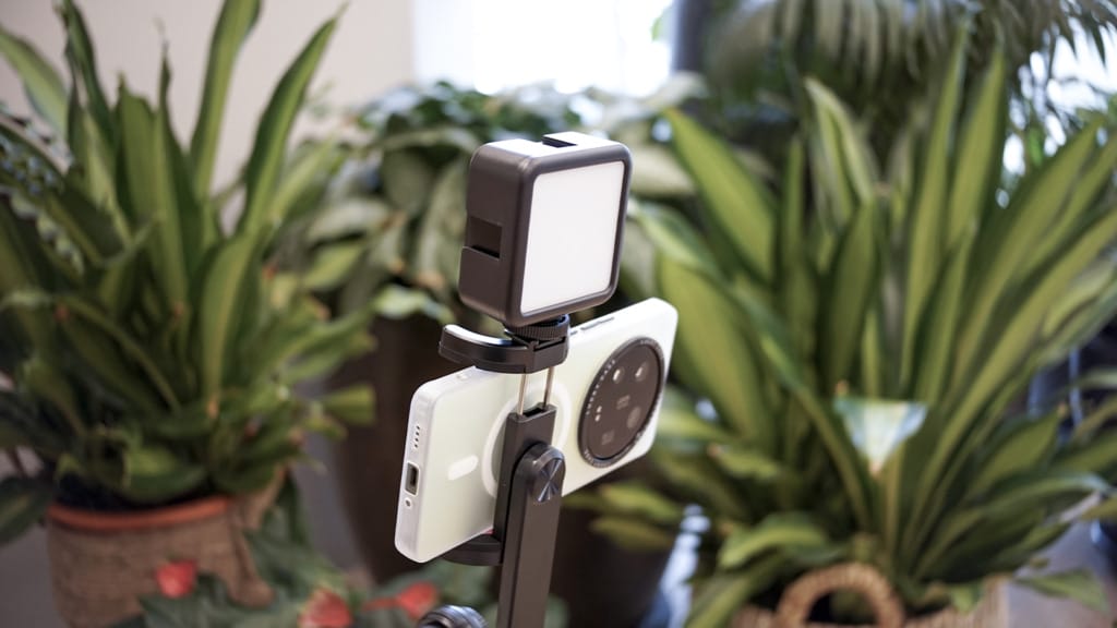 Ulanzi SK-03 review- Versatile 3-in-1 tripod and selfie stick for mobile content creators - 3