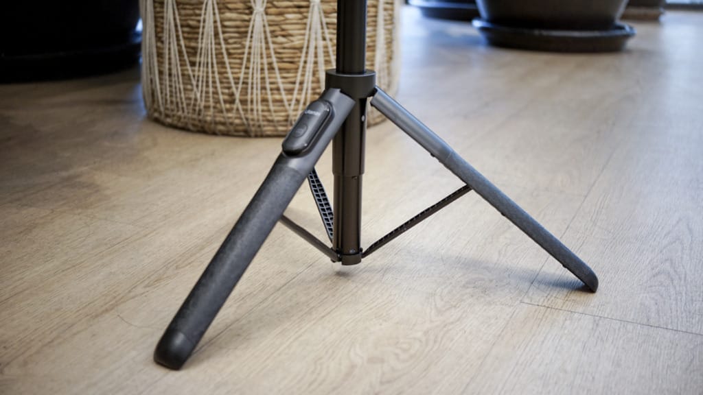 Ulanzi SK-03 review- Versatile 3-in-1 tripod and selfie stick for mobile content creators - 6