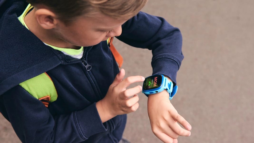 Best smart watches for kids in Singapore (2025 edition) Track, call, and stay safe