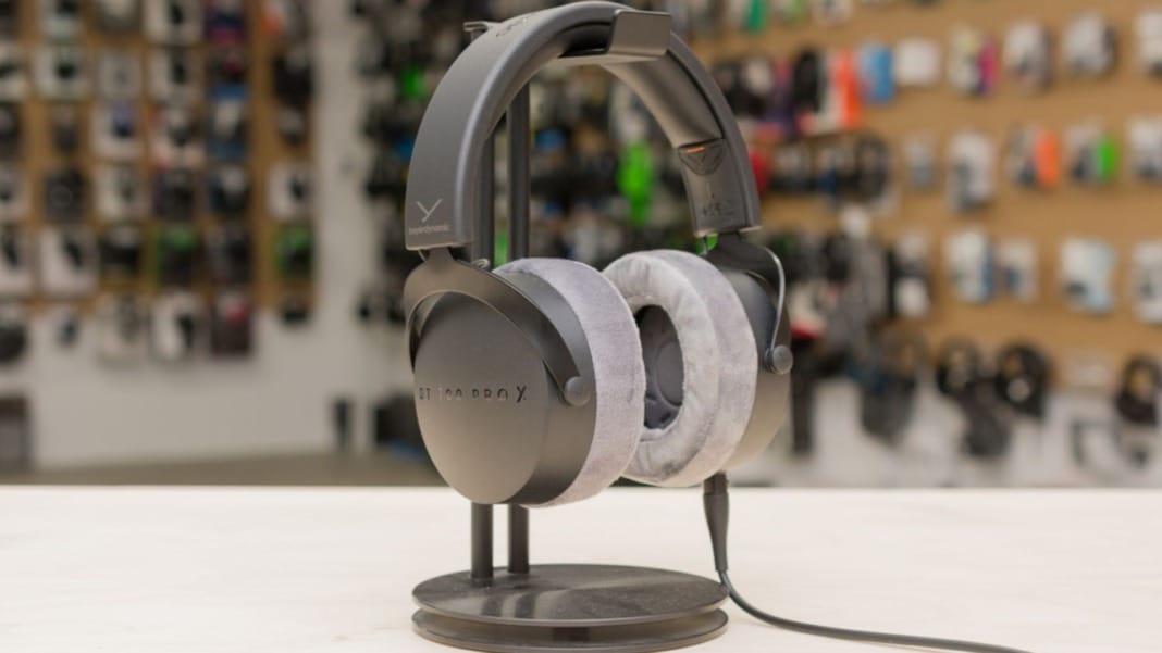 Beyerdynamic’s retro-style Aventho 100 headphones now offer 60-hour battery life and more upgrades