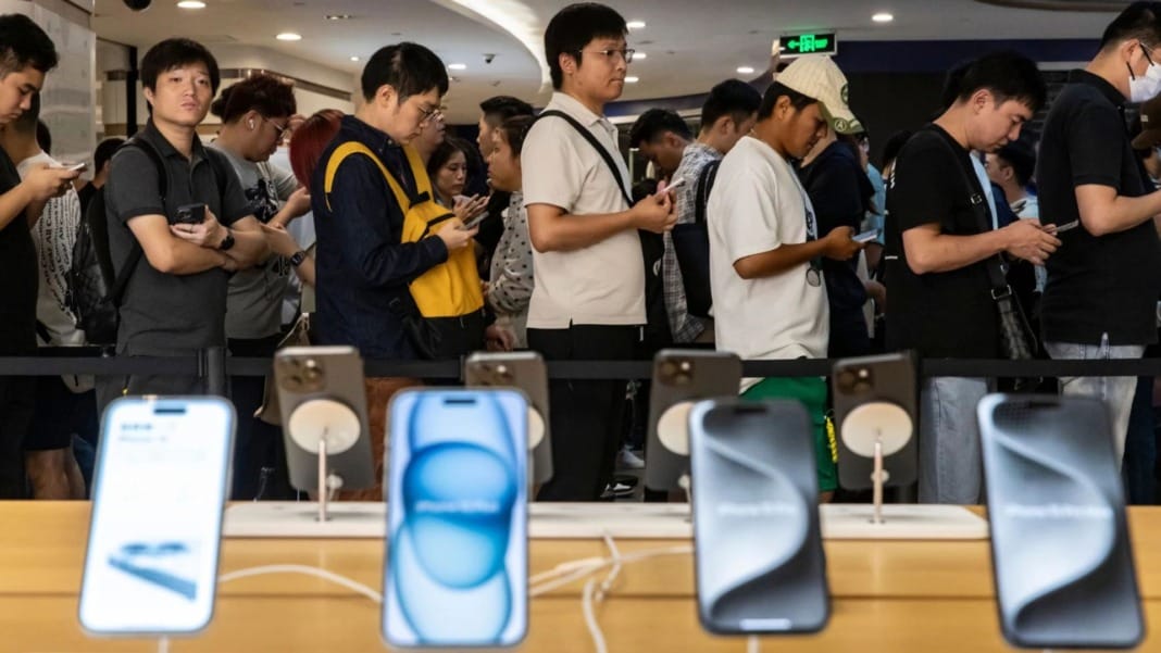 China’s smartphone shipments fall 21.8% in May, marking the sharpest 2025 decline yet