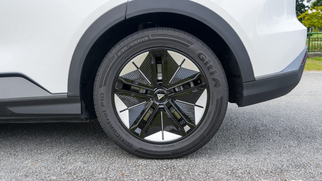 Deepal S07 review- A tech-forward electric SUV with premium ambition - 15