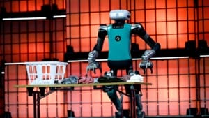 Keenon Robotics takes a steady approach to humanoid technology development Keenon Robotics takes a steady approach to humanoid technology development