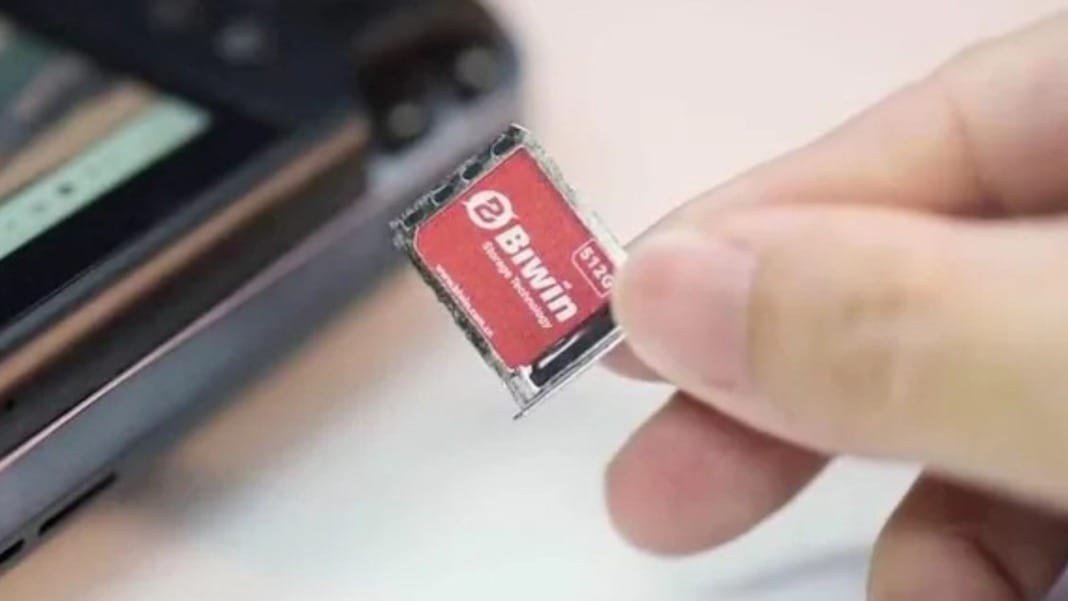 China to launch ultra-small SSDs the size of a SIM card