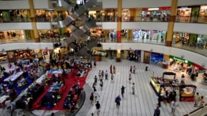 Most Singapore retailers adopt AI but trust remains low