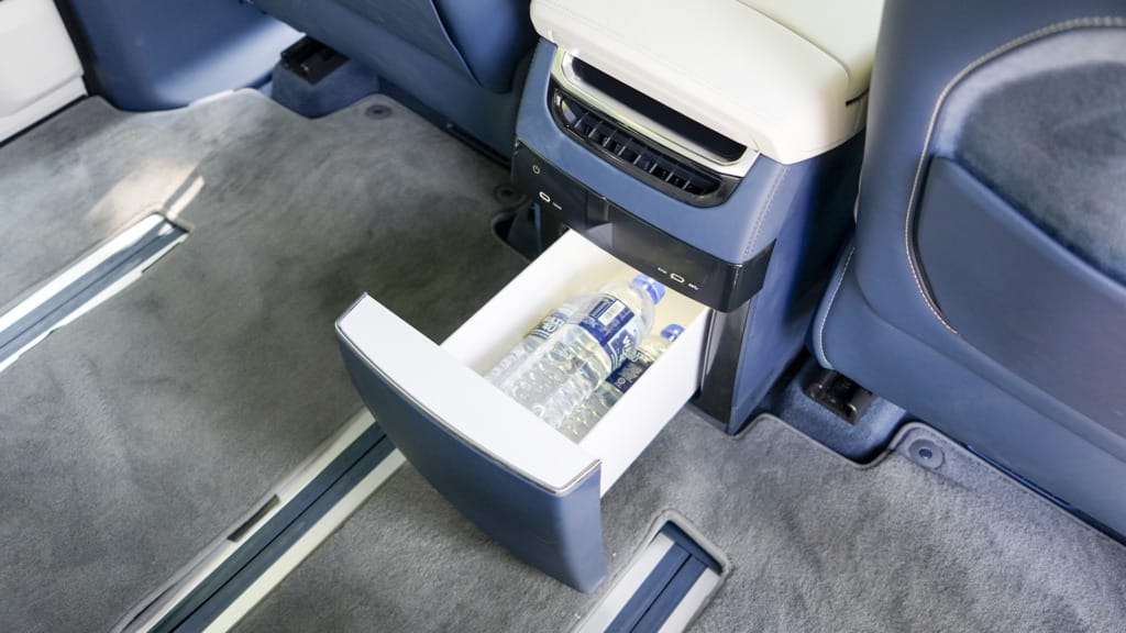 Zeekr 009 review - An all-electric MPV built for luxury travel - 12