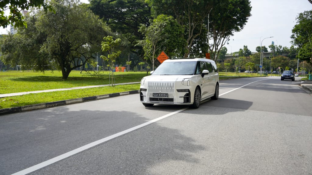 Zeekr 009 review - An all-electric MPV built for luxury travel - 17