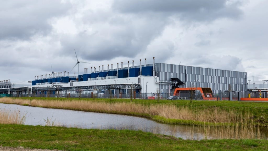 Building the next-generation enterprise data centre - 1