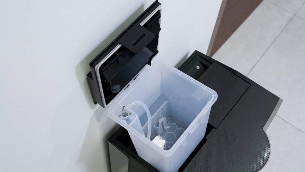 DEEBOT X11 OmniCyclone review- Powerful suction with a bagless self-emptying station - 6